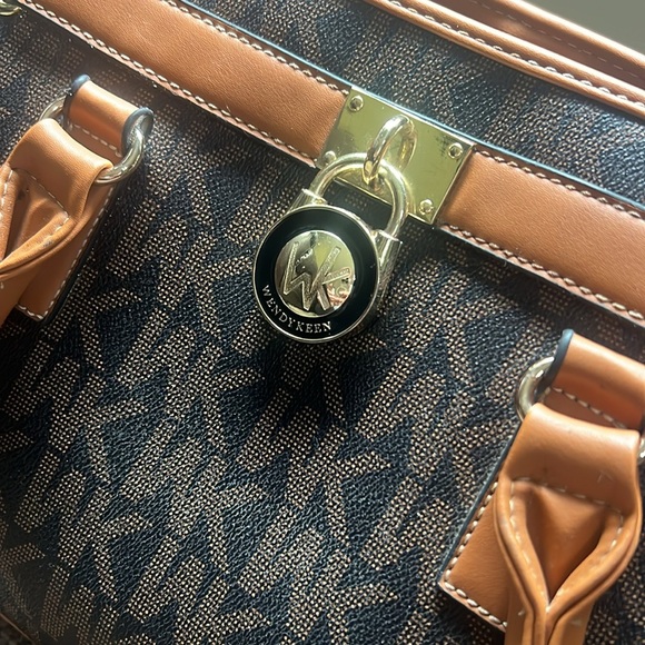 Wendy Keen Purse - Picture 4 of 6